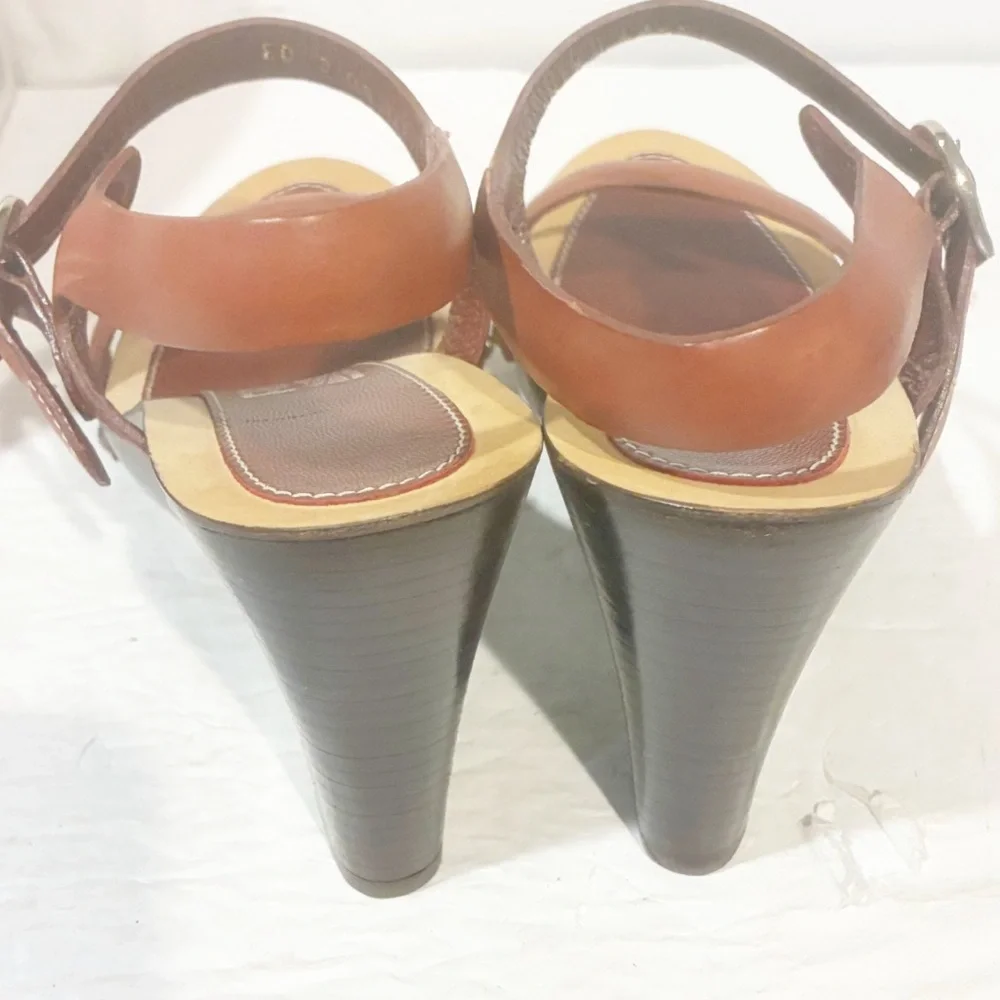 Salvatore Ferragamo Size 7C Brown Leather Wedge Strappy‎ Sandal NEW